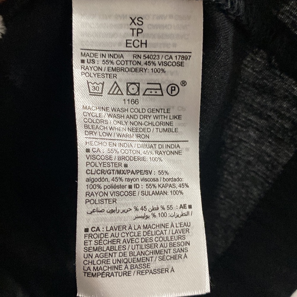 Old Navy womens blouse - Picture 4 of 4